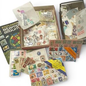 Vintage Stamp Lot Canada Worldwide Family Collection 70s Album Unsorted
